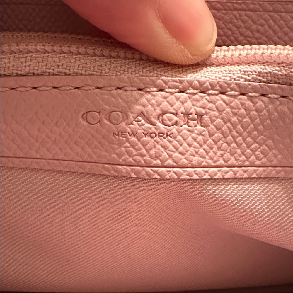 Coach Pink Wallet - Picture 13 of 13